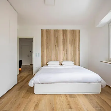 1 Bedroom Flat 55m2 In The